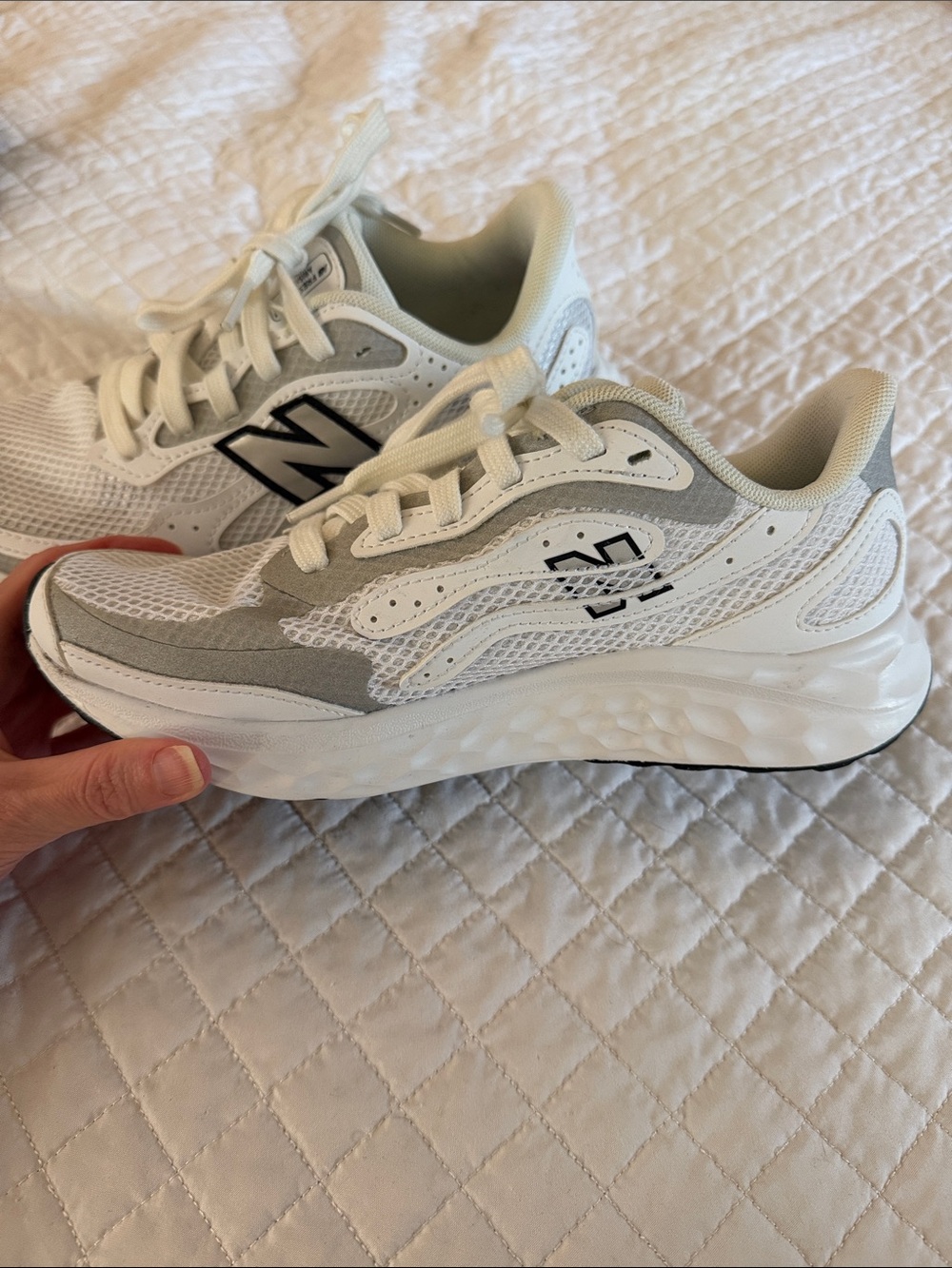 New Balance Women's Fresh Foam ARISHI Running Sneakers- size 6.5-like new - Picture 3 of 5
